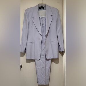Women’s Light Gray Suit Set